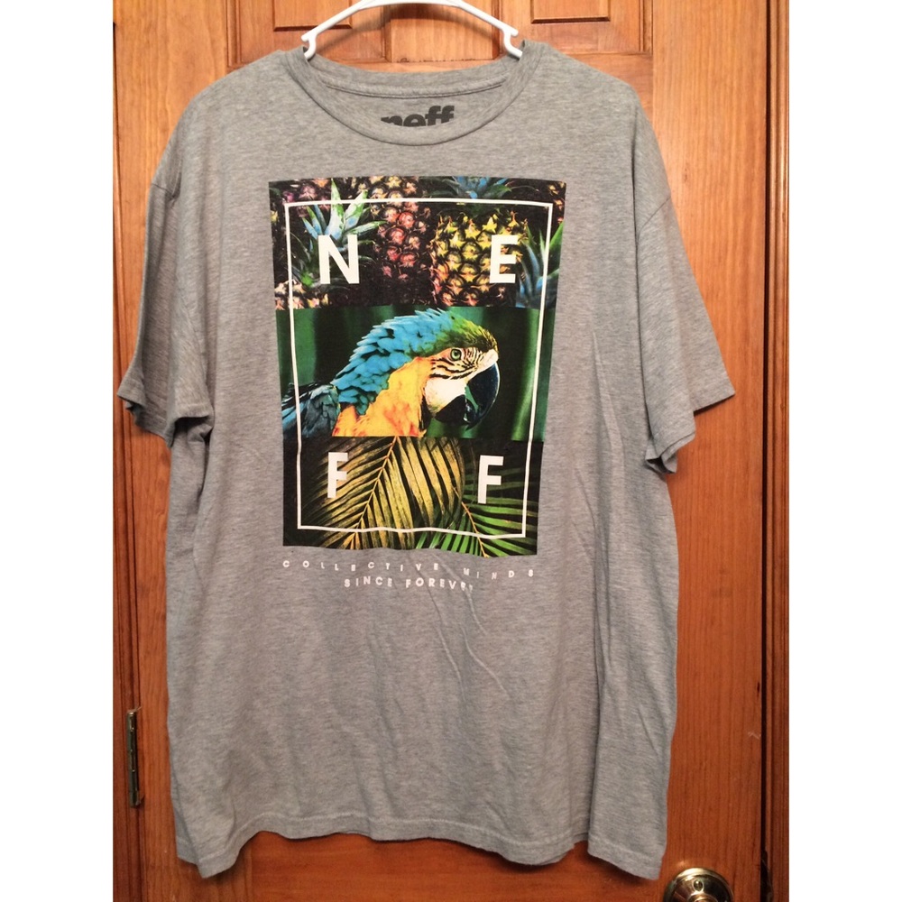 Neff XL gray shirt with parrot